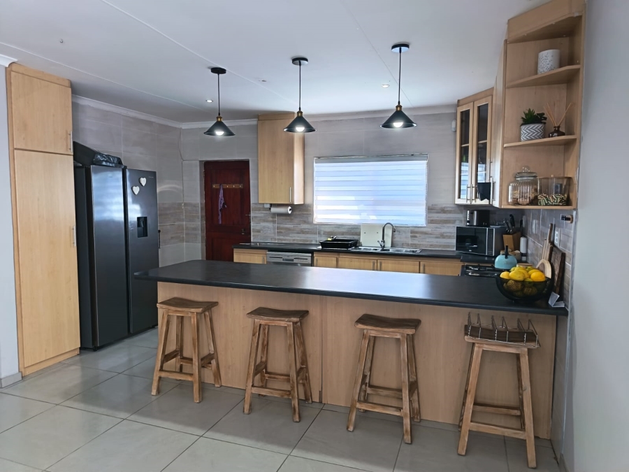 2 Bedroom Property for Sale in Strelitzia Park Eastern Cape